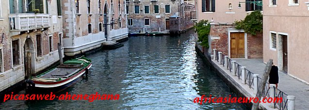 Venice Gondola
