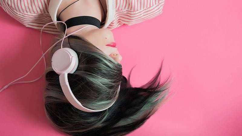 woman music