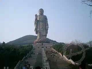 giant buddha statue china